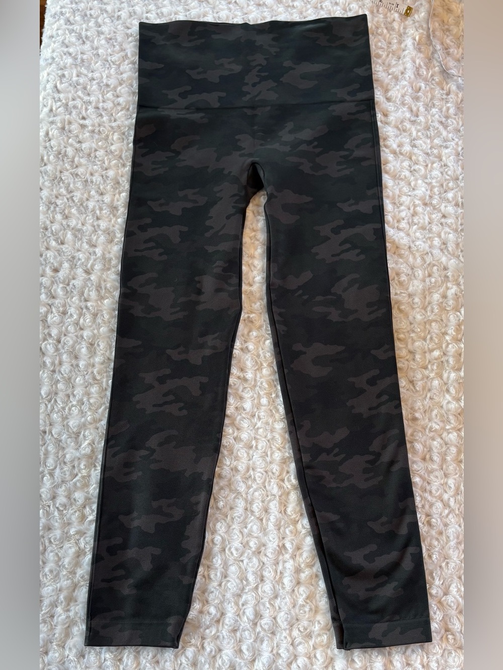 New SPANX Black Camo Leggings large